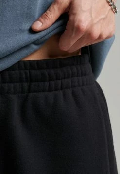 Superdry CODE CLASSIC - Shorts - Black -Superdry Shop 8477659d89e94f999bf4c3e5f6915cb8