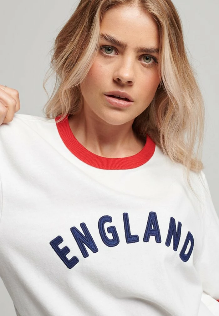 Superdry FOOTBALL ENGLAND - Print T-shirt - Winter White 2 Superdry FOOTBALL ENGLAND - Print T-shirt - Winter White - Image 2