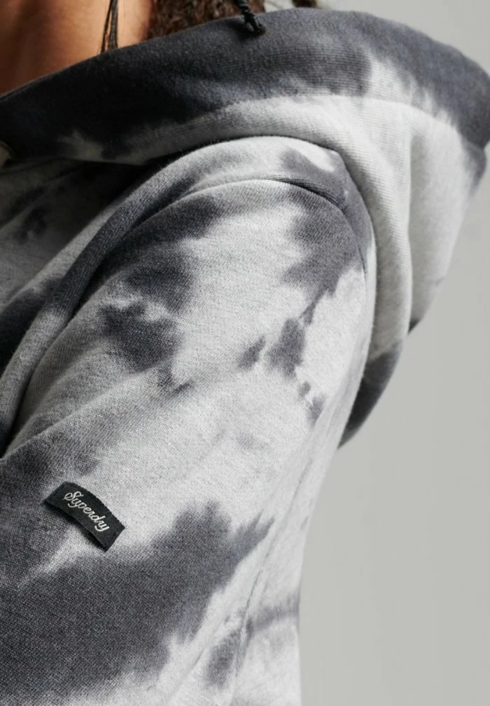 Superdry WOODLAND GRAPHIC - Hoodie - Glacier Grey Marl Tie Dye 4 Superdry WOODLAND GRAPHIC - Hoodie - Glacier Grey Marl Tie Dye - Image 4