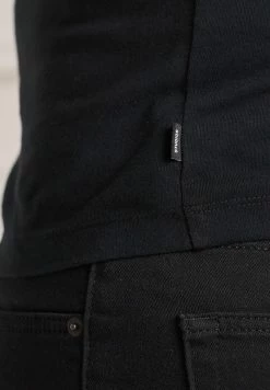 Superdry Basic T-shirt - Black White -Superdry Shop 99fce7e23ea9452fa0bc228d31e6e882