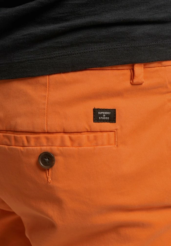 Superdry CORE - Shorts - Shocker Orange 6 Superdry CORE - Shorts - Shocker Orange - Image 6