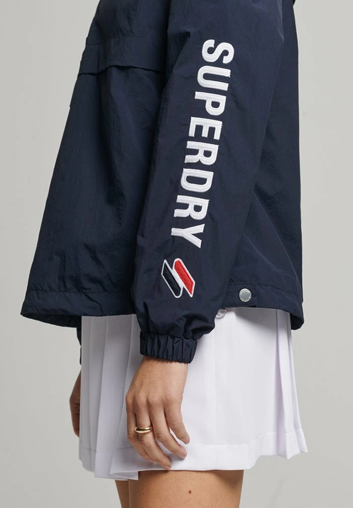 Superdry CODE ESSENTIAL GRAPHIC OVERHEAD - Windbreaker - Deep Navy 5 Superdry CODE ESSENTIAL GRAPHIC OVERHEAD - Windbreaker - Deep Navy - Image 5