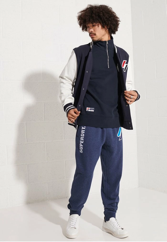 Superdry CITY COLLEGE HALF - Sweatshirt - Eclipse Navy 1 Superdry CITY COLLEGE HALF - Sweatshirt - Eclipse Navy