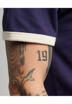 Superdry ALLSTARS KF GRAPHIC RINGER - Print T-shirt - Rinse Navy -Superdry Shop a2df8f4a3cb24ca7b55d10cf57b6fdcf