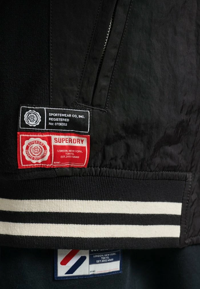 Superdry COLLEGIATE - Bomber Jacket - Black 6 Superdry COLLEGIATE - Bomber Jacket - Black - Image 6