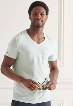 Superdry POCKET V-NECK - Basic T-shirt - Surf Spray -Superdry Shop a9670edf2d2744e28ea80387c0b59da0
