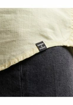 Superdry STUDIOS BOYFRIEND - Button-down Blouse - Pastel Yellow -Superdry Shop aa1fb960ddc74c0897ac84d57bdc88ef