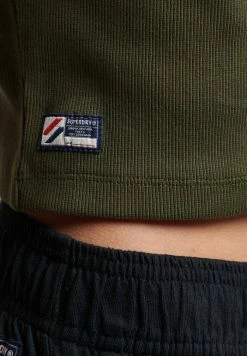 Superdry ESSENTIAL FITTED - Basic T-shirt - Dark Moss 4 Superdry ESSENTIAL FITTED - Basic T-shirt - Dark Moss -Superdry Shop aeaca444d9714fdcabd61e5c02a5a1a2
