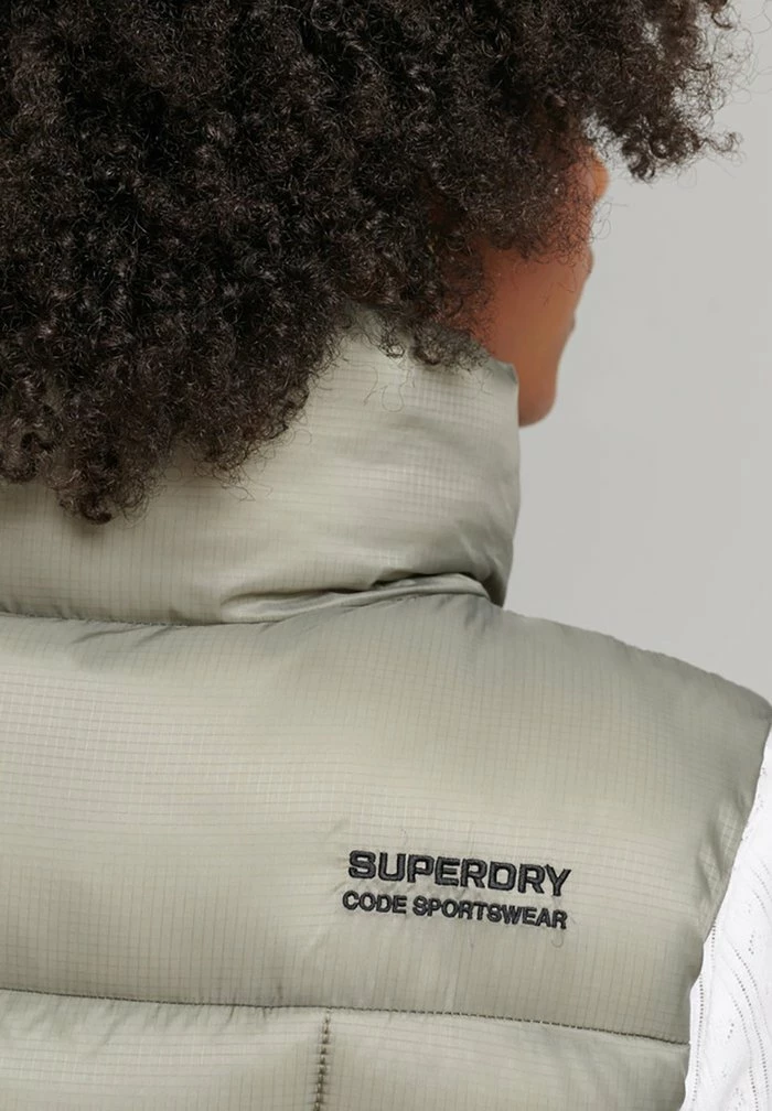 Superdry MOUNTAIN - Waistcoat - Light Khaki 5 Superdry MOUNTAIN - Waistcoat - Light Khaki - Image 5