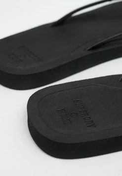 SUPERDRY BASELINE FLIP FLOPS - Slippers - Black 7 SUPERDRY BASELINE FLIP FLOPS - Slippers - Black -Superdry Shop afeafdae20884dc9af27d7ace7270e61