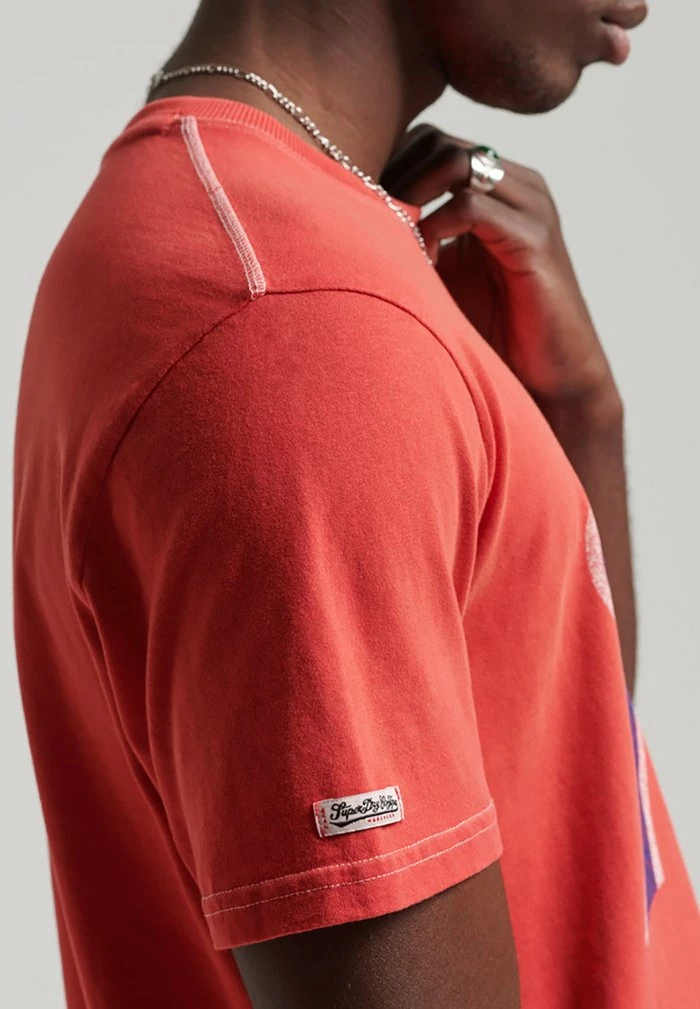 Superdry Print T-shirt - Red 1 Superdry Print T-shirt - Red
