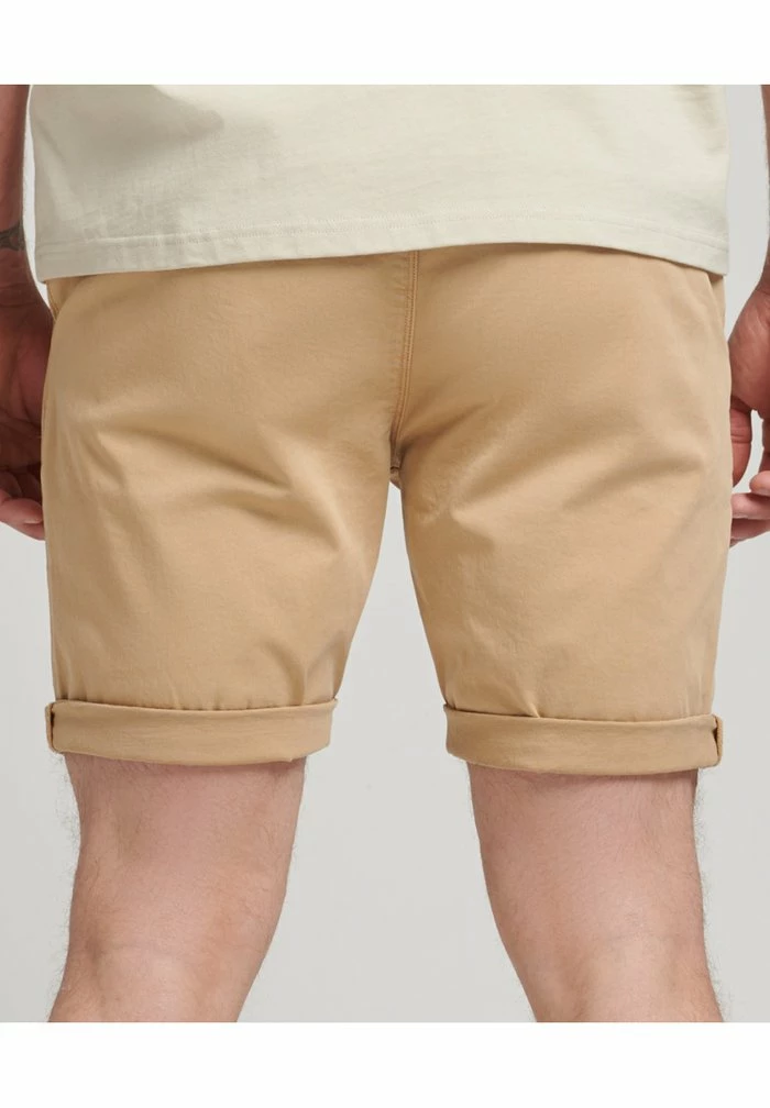 Superdry CORE - Shorts - Shaker Beige 2 Superdry CORE - Shorts - Shaker Beige - Image 2