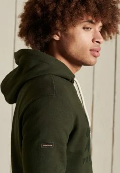 Superdry VINTAGE LOGO TONAL - Sweatshirt - Surplus Goods Olive -Superdry Shop b5da1d8701a14ec3800a9aeef847c43f