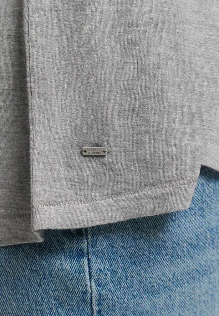Superdry Basic T-shirt - Grey Metallic 4 Superdry Basic T-shirt - Grey Metallic - Image 4