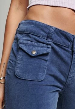 Superdry LOW RISE - Bootcut Jeans - Mid Indigo Wash -Superdry Shop bab06b56a07544e1a978cc82f13218b7