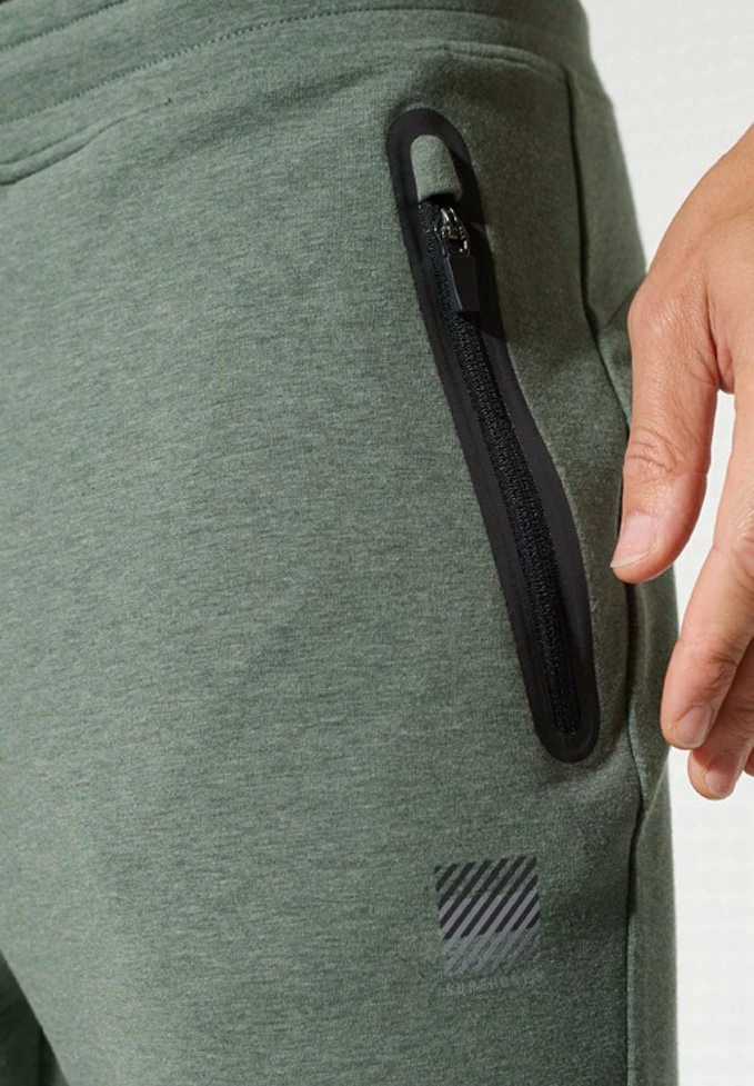 Superdry TRAINING GYMTECH - Tracksuit Bottoms - Military Duck 3 Superdry TRAINING GYMTECH - Tracksuit Bottoms - Military Duck - Image 3