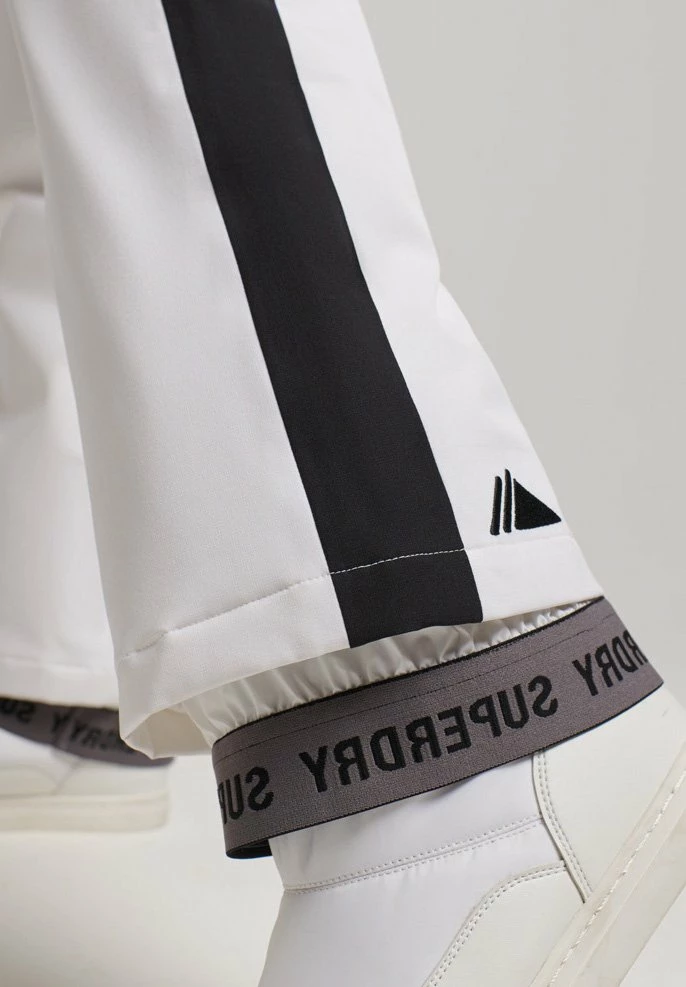 Superdry CORE - Trousers - Optic 4 Superdry CORE - Trousers - Optic - Image 4