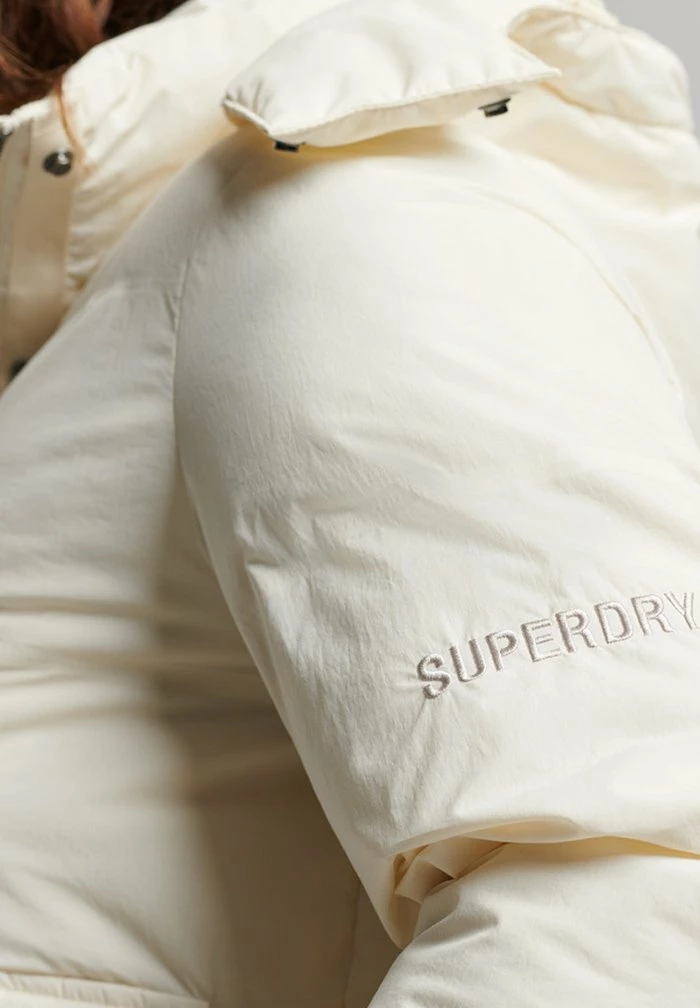 Superdry TRAIN BOXY PUFFER - Winter Jacket - Riff White 5 Superdry TRAIN BOXY PUFFER - Winter Jacket - Riff White - Image 5