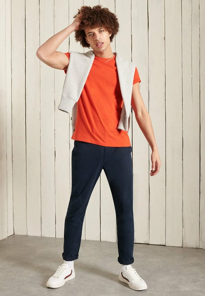 Superdry CORE - Chinos - Core Navy 2 Superdry CORE - Chinos - Core Navy - Image 2