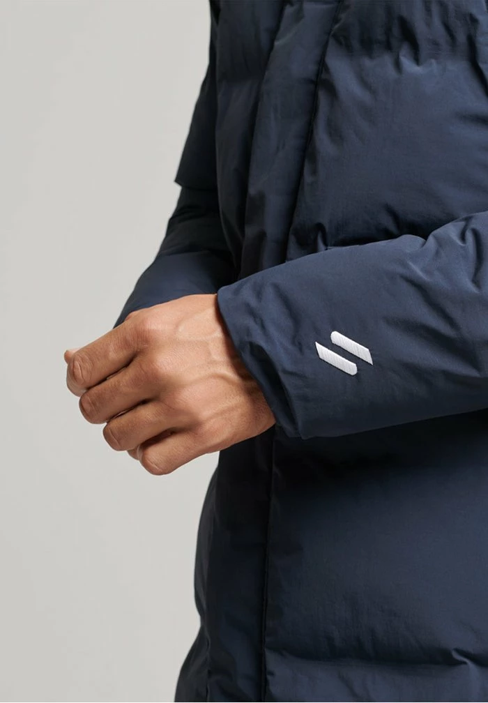 Superdry SPORT LONGLINE - Winter Coat - Truest Navy 5 Superdry SPORT LONGLINE - Winter Coat - Truest Navy - Image 5