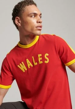 Superdry RINGSPUN FOOTBALL WALES - Print T-shirt - Varsity Red -Superdry Shop c2217c68714c4556b1f727f8626e5221