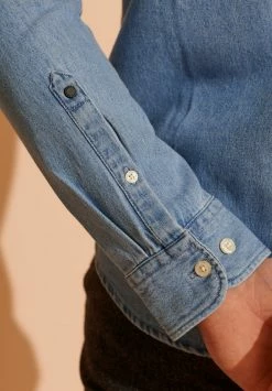 Superdry CLASSIC - Shirt - Worn Wash -Superdry Shop c27715b2fca347e5ad5d174879ae8cd9