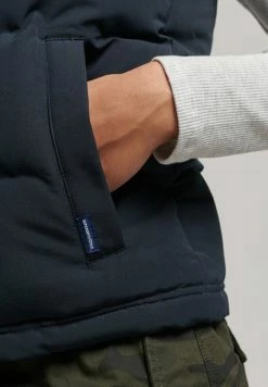 Superdry EVEREST - Waistcoat - Eclipse Navy 12 Superdry EVEREST - Waistcoat - Eclipse Navy -Superdry Shop cabbe56cf15545fdba093d3e35fb44e1