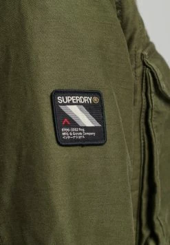 Superdry BORG - Light Jacket - Dark Khaki 15 Superdry BORG - Light Jacket - Dark Khaki -Superdry Shop cdf4af2345734963bb871095a90c55fe