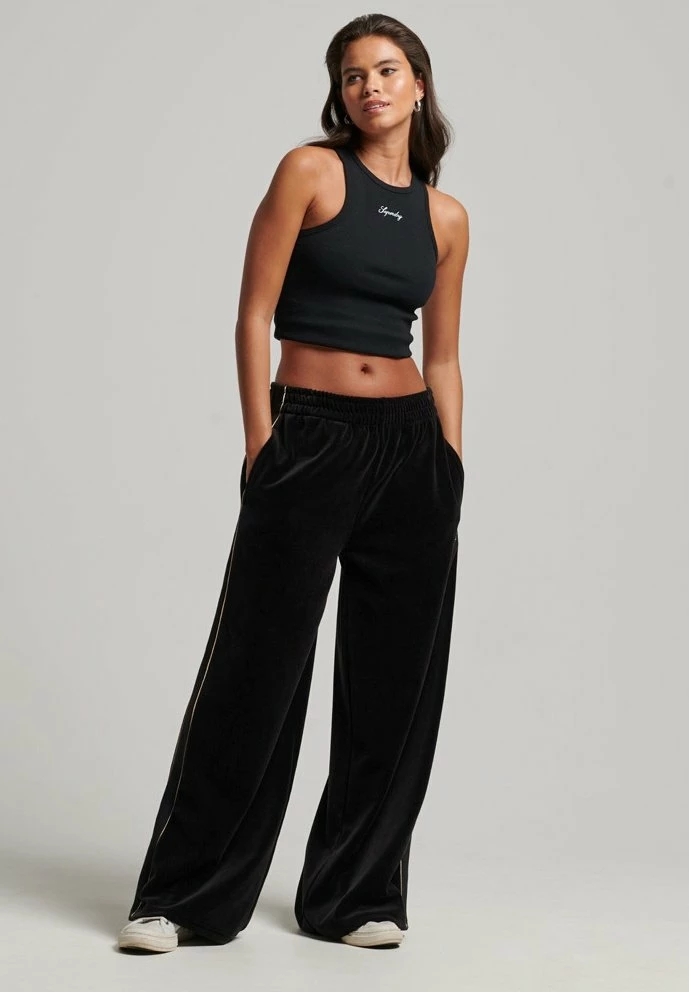 Superdry CODE - Trousers - Black 2 Superdry CODE - Trousers - Black - Image 2