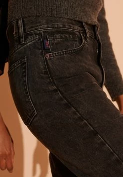 Superdry Straight Leg Jeans - Wolcott Black Stone -Superdry Shop da252fb25c0548fbad06e9c6f021e3aa