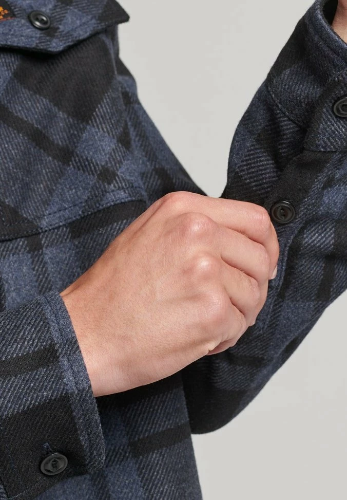 Superdry MILLER - Shirt - Dark Grey 4 Superdry MILLER - Shirt - Dark Grey - Image 4