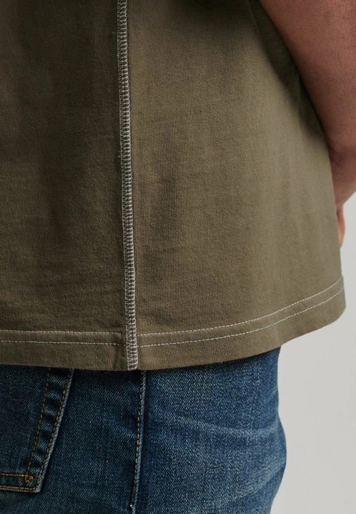 Superdry VINTAGE REWORK CLASSIC - Print T-shirt - Dark Grey Metalic Silver 2 Superdry VINTAGE REWORK CLASSIC - Print T-shirt - Dark Grey Metalic Silver - Image 2