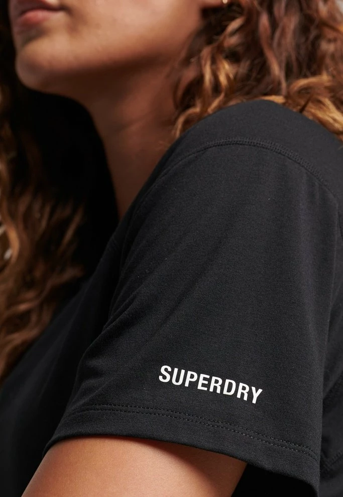 Superdry SPORT RUN SHORT SLEEVE - Print T-shirt - Black 4 Superdry SPORT RUN SHORT SLEEVE - Print T-shirt - Black - Image 4