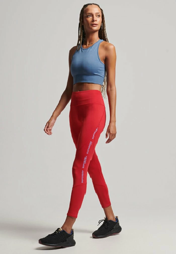Superdry CORE - Leggings - Trousers - Carmine Red 4 Superdry CORE - Leggings - Trousers - Carmine Red - Image 4