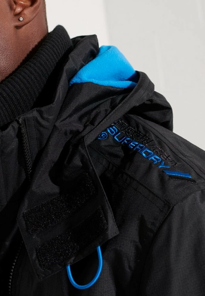 Superdry POP ARCTIC - Outdoor Jacket - Black Super Denby New Branding 4 Superdry POP ARCTIC - Outdoor Jacket - Black Super Denby New Branding - Image 4