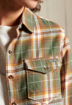 Superdry HERITAGE CHECK CROPPED - Button-down Blouse - Drayton Check Olive -Superdry Shop e7b573d1d95c486e8f140d9ecf7cea3f