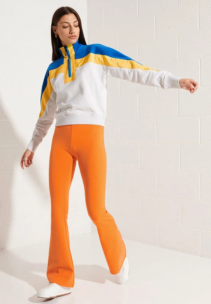 Superdry MOUNTAIN - Tracksuit Bottoms - Jaffa Orange 1 Superdry MOUNTAIN - Tracksuit Bottoms - Jaffa Orange
