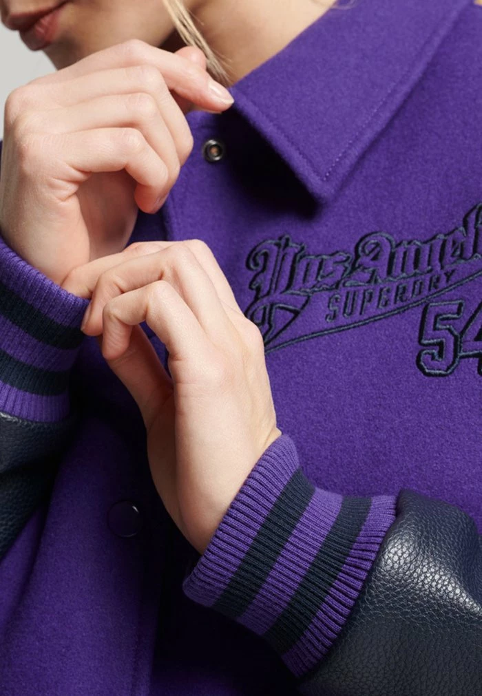 Superdry VINTAGE MIXED VARSITY - Light Jacket - Purple 3 Superdry VINTAGE MIXED VARSITY - Light Jacket - Purple - Image 3