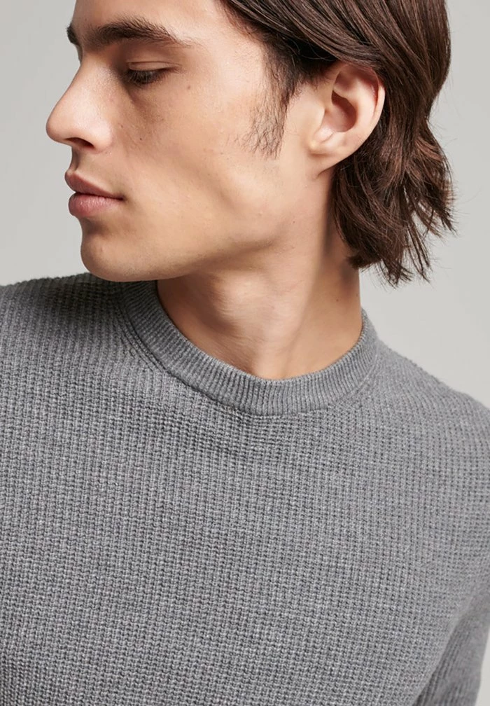 Superdry VINTAGE TEXTURED CREW - Jumper - Storm Grey Heather 2 Superdry VINTAGE TEXTURED CREW - Jumper - Storm Grey Heather - Image 2