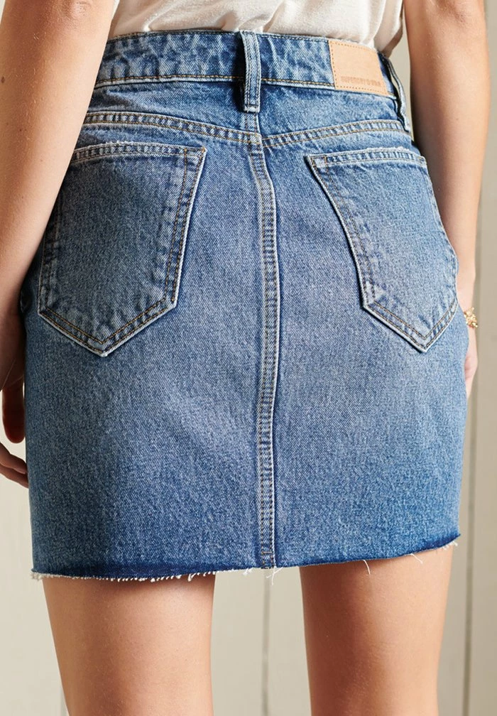 SUPERDRY - Denim Skirt - Dayle Mid Vintage 4 SUPERDRY - Denim Skirt - Dayle Mid Vintage - Image 4