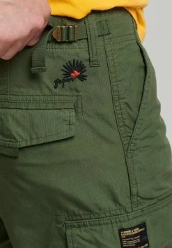 Superdry PATCHED ALPHA - Shorts - Soldier Olive -Superdry Shop fa3f206a2a9a4d59bce952770e7c3286