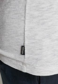 Superdry STUDIOS POCKET V-NECK - Basic T-shirt - Ice Marl -Superdry Shop feffbefb4653402ea9ad078d558ead9f