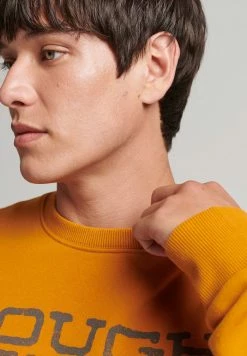 Superdry VINTAGE SIGN WRITER CREW - Sweatshirt - Sudan Brown -Superdry Shop ff290106377b4a8cabb3d1fb018c7936