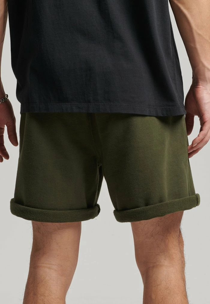 Superdry CODE CLASSIC - Shorts - Surplus Goods Olive 2 Superdry CODE CLASSIC - Shorts - Surplus Goods Olive - Image 2